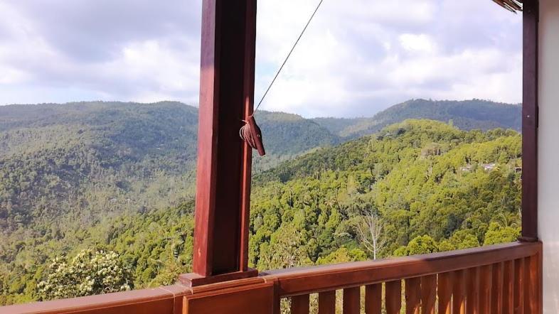 Maliana Homestay Munduk Екстериор снимка